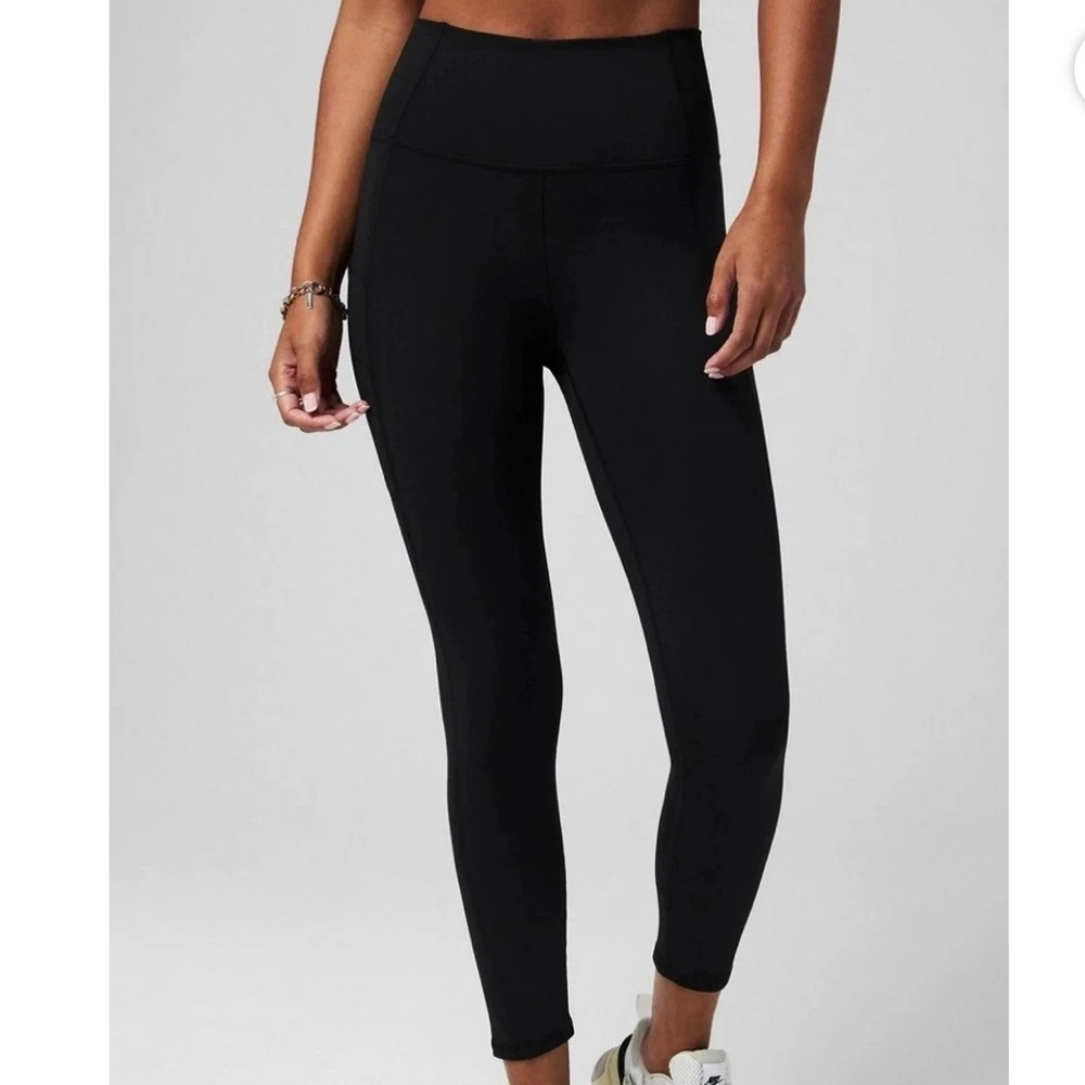 NWT Fabletics Oasis Pureluxe Women's Leggings With Pockets